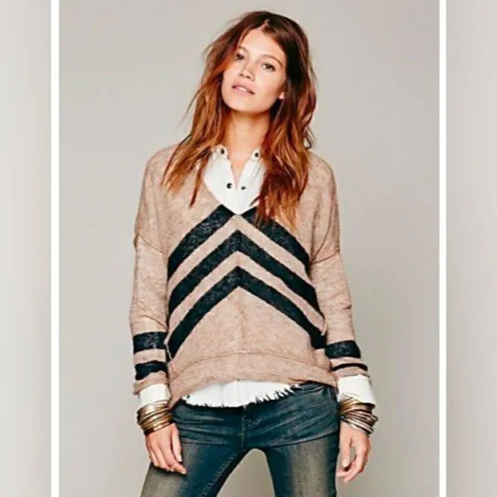 Free People ‘Twelve Roses’ Oversized Alpaca V-Neck Pullover Sweater